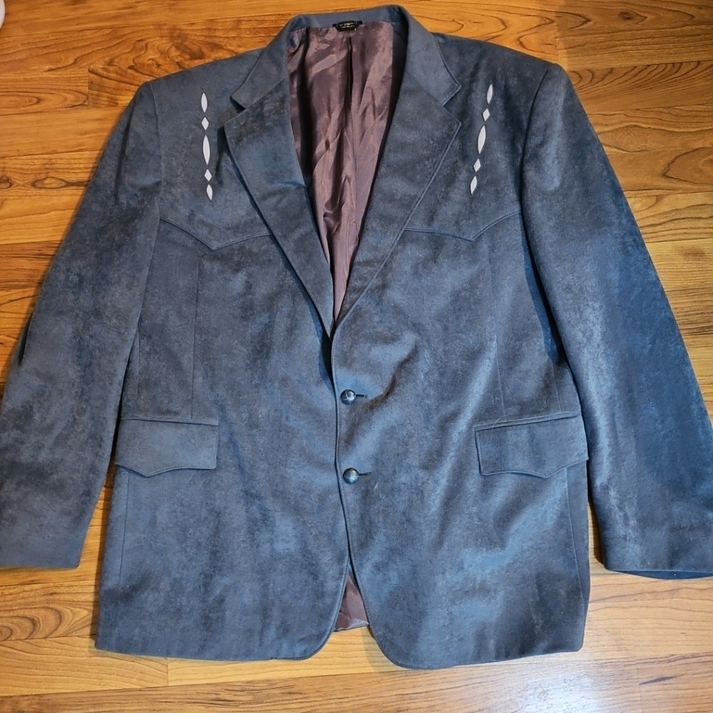Panago west vintage grey suede blazer. Size 52r made in the USA